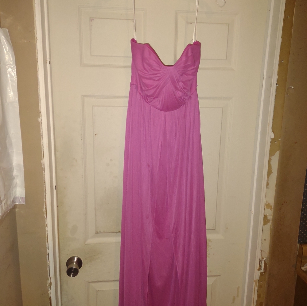 Woman's strapless Fusia Pink David's bridal bridesmaid/ Prom dress size 6